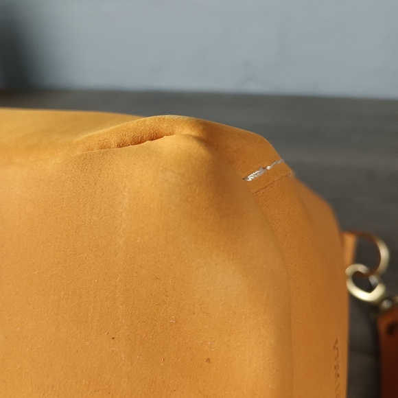 Portland Leather Butterfly Bucket Bag - Picture 12 of 16